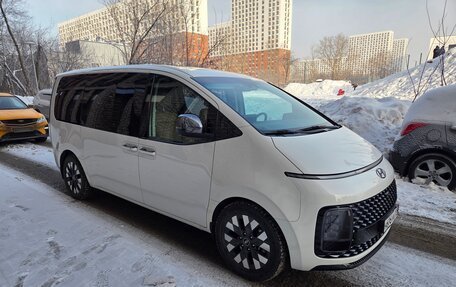 Hyundai Staria, 2023 год, 4 700 000 рублей, 3 фотография