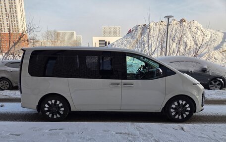 Hyundai Staria, 2023 год, 4 700 000 рублей, 4 фотография