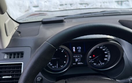 Toyota Land Cruiser Prado 150 рестайлинг 2, 2014 год, 2 850 000 рублей, 11 фотография