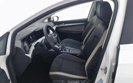 Volkswagen Golf VIII, 2022 год, 2 040 000 рублей, 9 фотография