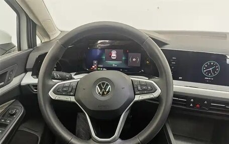 Volkswagen Golf VIII, 2022 год, 2 040 000 рублей, 5 фотография