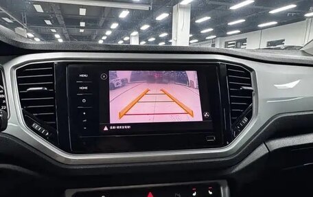 Volkswagen T-Roc I, 2022 год, 1 804 782 рублей, 13 фотография