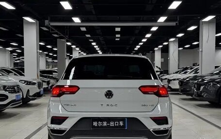 Volkswagen T-Roc I, 2022 год, 1 804 782 рублей, 6 фотография