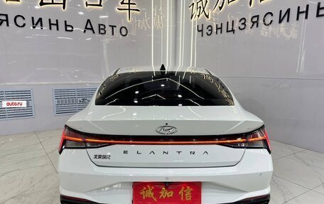 Hyundai Elantra, 2022 год, 1 660 000 рублей, 5 фотография