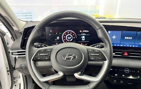 Hyundai Elantra, 2022 год, 1 660 000 рублей, 11 фотография