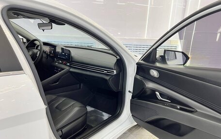 Hyundai Elantra, 2022 год, 1 660 000 рублей, 18 фотография