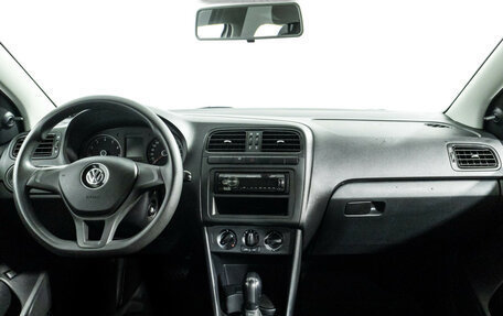 Volkswagen Polo VI (EU Market), 2019 год, 1 099 585 рублей, 13 фотография