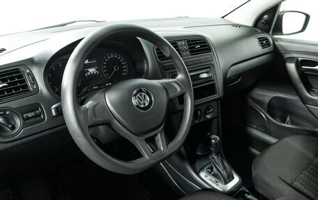 Volkswagen Polo VI (EU Market), 2019 год, 1 099 585 рублей, 11 фотография