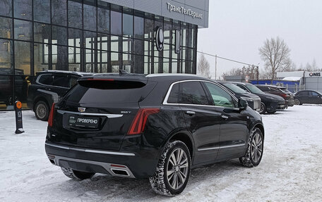 Cadillac XT5 I рестайлинг, 2021 год, 2 600 000 рублей, 6 фотография