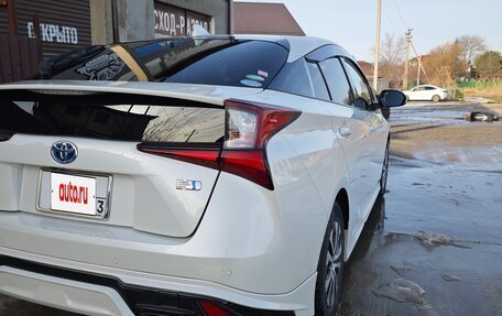 Toyota Prius IV XW50, 2019 год, 2 150 000 рублей, 12 фотография