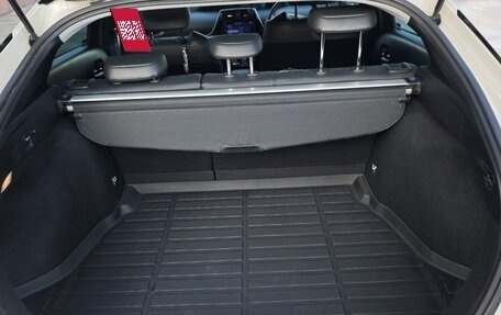 Toyota Prius IV XW50, 2019 год, 2 150 000 рублей, 19 фотография