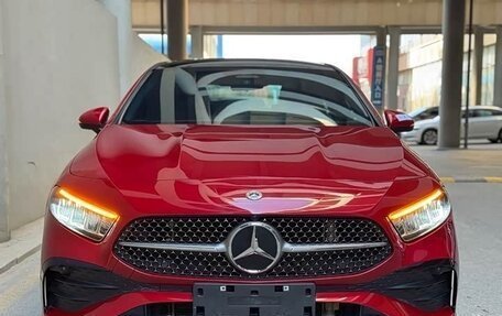 Mercedes-Benz A-Класс, 2023 год, 2 150 000 рублей, 2 фотография