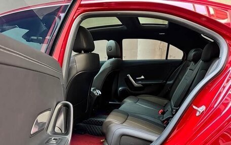 Mercedes-Benz A-Класс, 2023 год, 2 150 000 рублей, 14 фотография