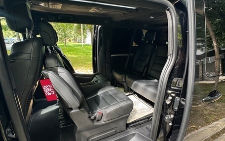 Peugeot Traveller I, 2022 год, 4 000 000 рублей, 7 фотография