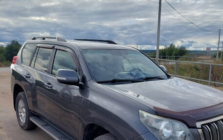 Toyota Land Cruiser Prado 150 рестайлинг 2, 2011 год, 2 250 000 рублей, 2 фотография