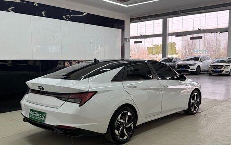 Hyundai Elantra, 2023 год, 1 850 000 рублей, 4 фотография