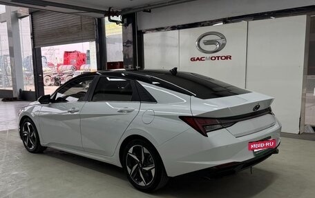 Hyundai Elantra, 2023 год, 1 850 000 рублей, 5 фотография