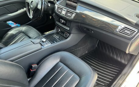 Mercedes-Benz CLS, 2013 год, 3 000 000 рублей, 18 фотография