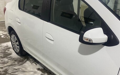 Renault Logan II, 2022 год, 1 100 000 рублей, 10 фотография