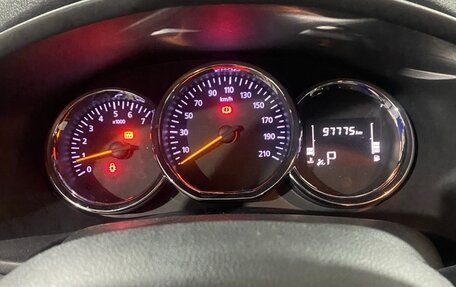 Renault Logan II, 2022 год, 1 100 000 рублей, 14 фотография