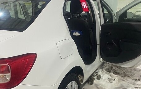 Renault Logan II, 2022 год, 1 100 000 рублей, 9 фотография