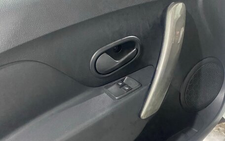 Renault Logan II, 2022 год, 1 100 000 рублей, 23 фотография