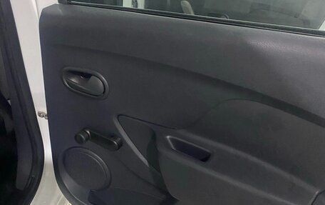 Renault Logan II, 2022 год, 1 100 000 рублей, 24 фотография