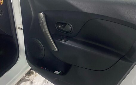 Renault Logan II, 2022 год, 1 100 000 рублей, 25 фотография