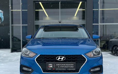Hyundai Solaris II рестайлинг, 2018 год, 1 415 000 рублей, 2 фотография