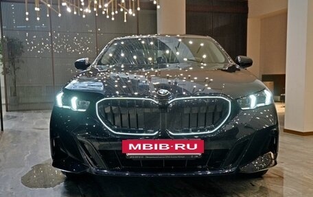 BMW 5 серия, 2025 год, 8 350 000 рублей, 2 фотография