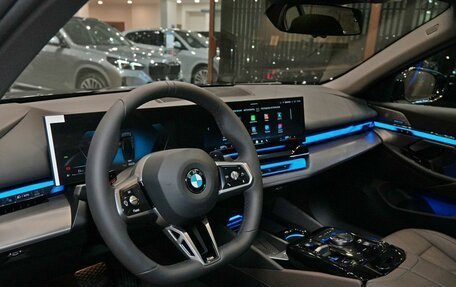 BMW 5 серия, 2025 год, 8 350 000 рублей, 12 фотография