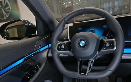 BMW 5 серия, 2025 год, 8 350 000 рублей, 15 фотография