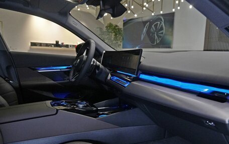 BMW 5 серия, 2025 год, 8 350 000 рублей, 21 фотография