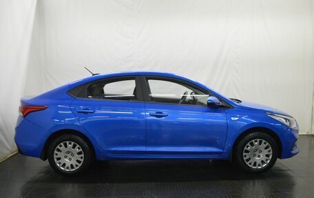 Hyundai Solaris II рестайлинг, 2018 год, 815 000 рублей, 4 фотография