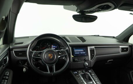 Porsche Macan I рестайлинг, 2018 год, 3 893 055 рублей, 6 фотография