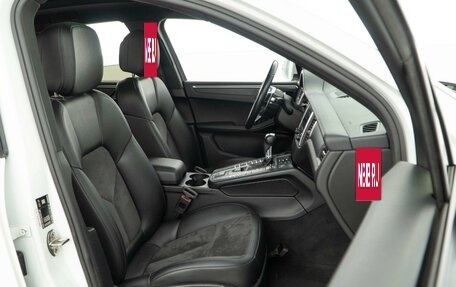 Porsche Macan I рестайлинг, 2018 год, 3 893 055 рублей, 8 фотография