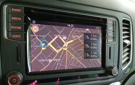 SEAT Alhambra II рестайлинг, 2020 год, 2 572 000 рублей, 11 фотография