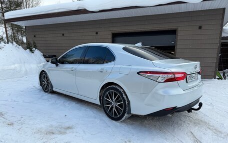 Toyota Camry, 2021 год, 3 350 000 рублей, 3 фотография