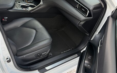 Toyota Camry, 2021 год, 3 350 000 рублей, 12 фотография