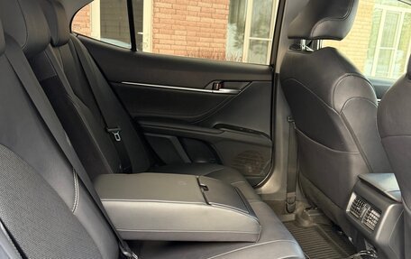 Toyota Camry, 2021 год, 3 350 000 рублей, 14 фотография