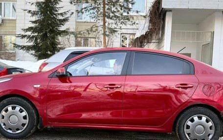 KIA Rio IV, 2017 год, 850 000 рублей, 3 фотография