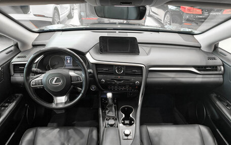 Lexus RX IV рестайлинг, 2017 год, 4 050 000 рублей, 14 фотография