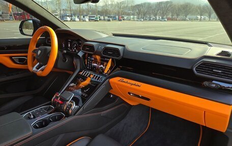 Lamborghini Urus I, 2023 год, 28 841 000 рублей, 17 фотография