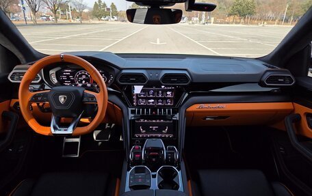 Lamborghini Urus I, 2023 год, 28 841 000 рублей, 9 фотография