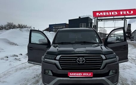 Toyota Land Cruiser 200, 2007 год, 3 000 000 рублей, 1 фотография