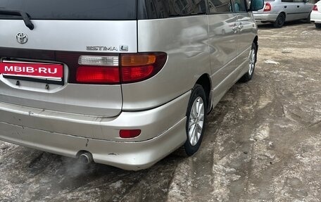 Toyota Estima III рестайлинг -2, 2000 год, 750 000 рублей, 2 фотография
