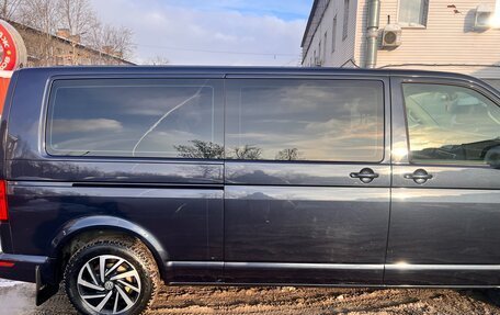 Volkswagen Caravelle T6 рестайлинг, 2020 год, 3 700 000 рублей, 2 фотография