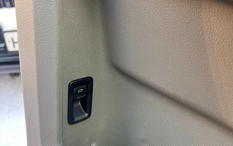 Volkswagen Caravelle T6 рестайлинг, 2020 год, 3 700 000 рублей, 9 фотография