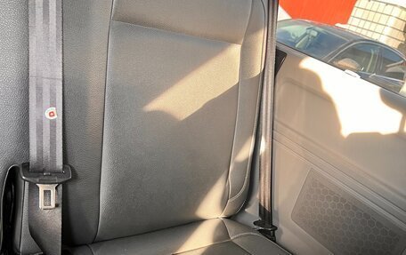 Volkswagen Caravelle T6 рестайлинг, 2020 год, 3 700 000 рублей, 25 фотография