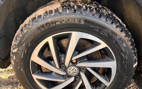 Volkswagen Caravelle T6 рестайлинг, 2020 год, 3 700 000 рублей, 32 фотография